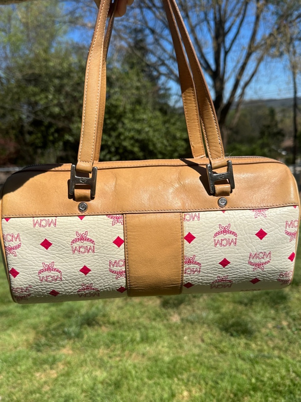 MCM Pink & White Logo-Print Shoulder Bag with Pink Accents with COA - Picture 3 of 17